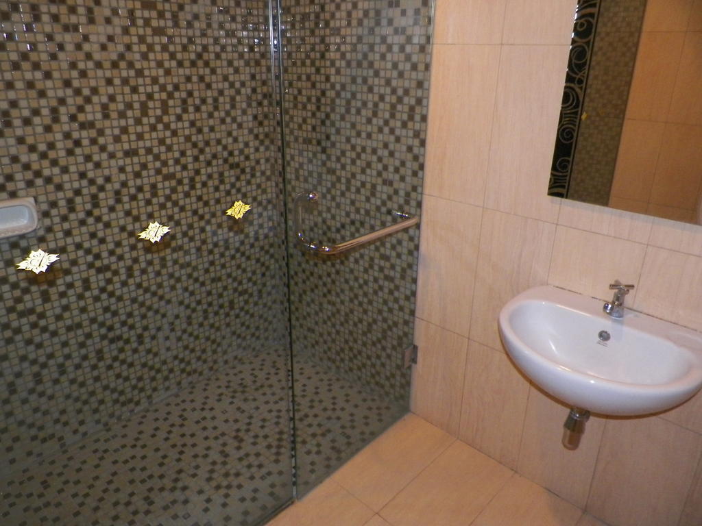 Ariandri Boutique Guesthouse Bandung Habitación foto